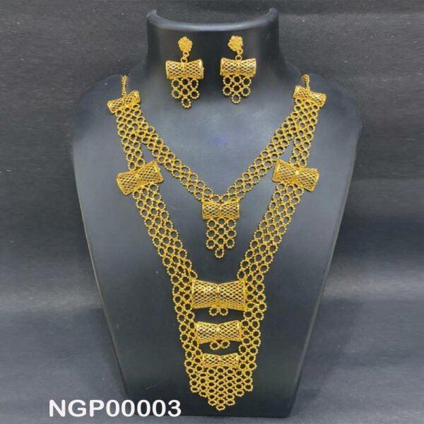 Gold Designer Necklace Set